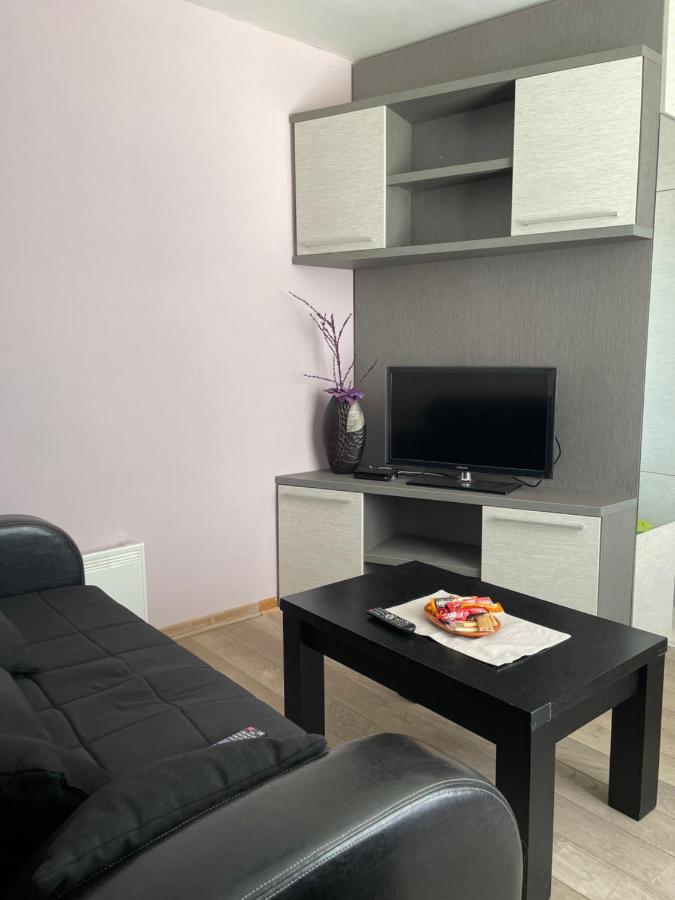 Kopaonik Apartmani U Kraljevim Cardacima , Car 27 I 6-13 מראה חיצוני תמונה
